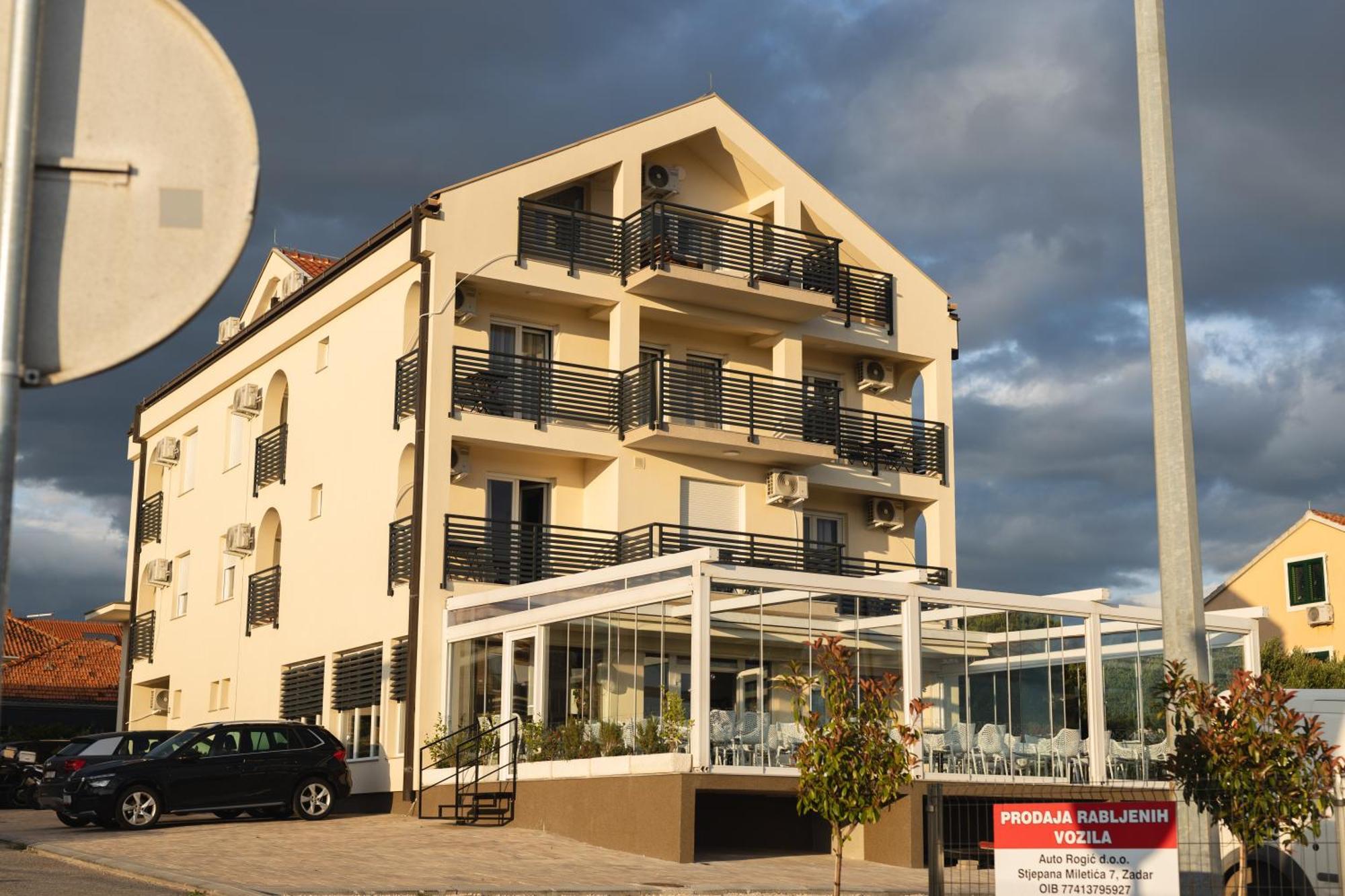D8 B&B Zára Kültér fotó